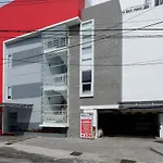 Reddoorz Plus Near Ciputra Mall Simpang Lima